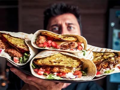 Mega Pocket KFC - Luncher Policzona Szama